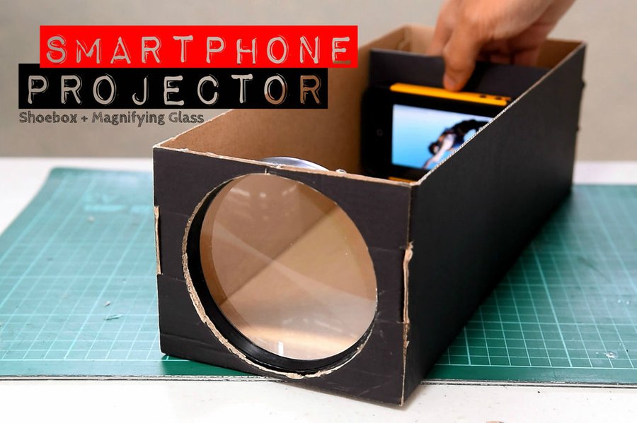 DIY+Smartphone+Projector