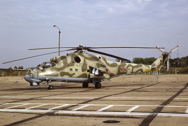 Russian+AR+-+Mi-24+-+35_Red+%5BDamgarten+7.92%5D+by+Chaika12+is+licensed+under+CC+BY-NC-SA+2.0