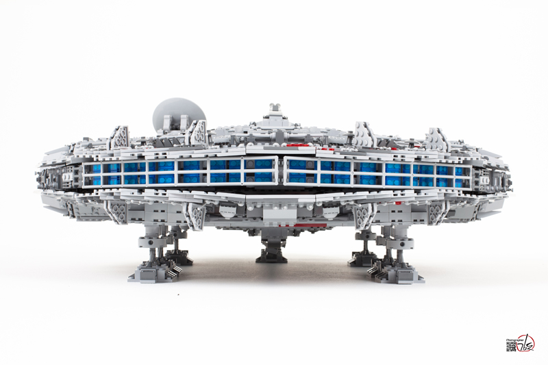 LEGO+10179+Ultimate+Collectors+Millenium+Falcon%E2%84%A2+by+STICK+KIM+is+licensed+under+CC+BY-ND+2.0