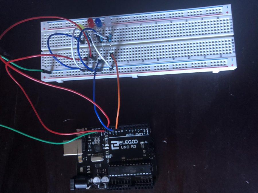 Elegoo++Arduino+R3+How+to+Make+multiple+LED+lights+blink.
