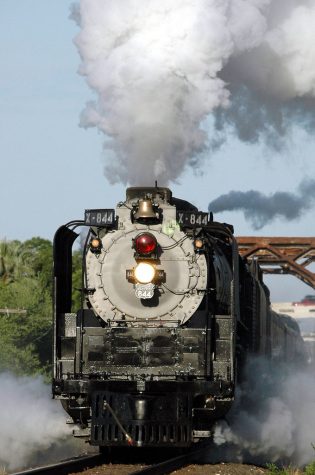 Steam Locomotive No. 844 - Del Rio, TX by Charles & Clint is licensed under CC BY-SA 2.0