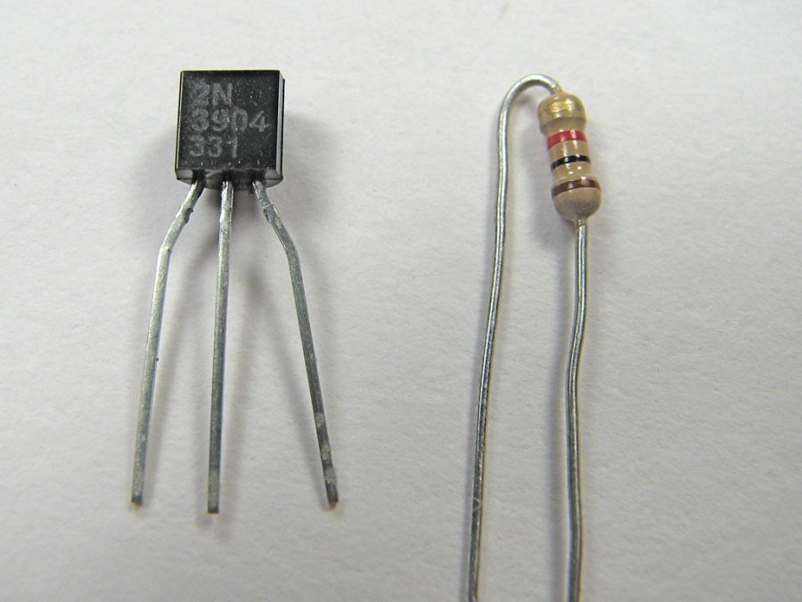 Transistor%2C+resistor+by+oskay+is+licensed+under+CC+BY+2.0