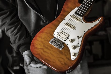 Navigation to Story: Building a Guitar