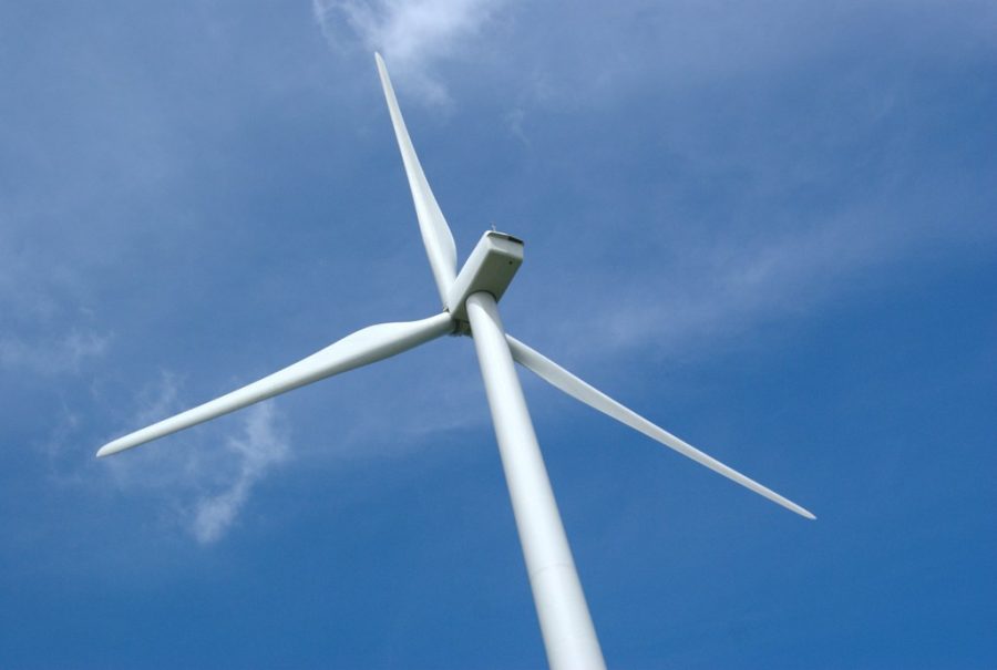 Wind+turbine+blades+by+vaxomatic+is+licensed+under+CC+BY+2.0