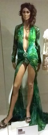 File:Green Versace dress of Jennifer Lopez 3.jpg by Mabalu (photograph), Donatella Versace for Versace (dress). is licensed under CC BY-SA 4.0