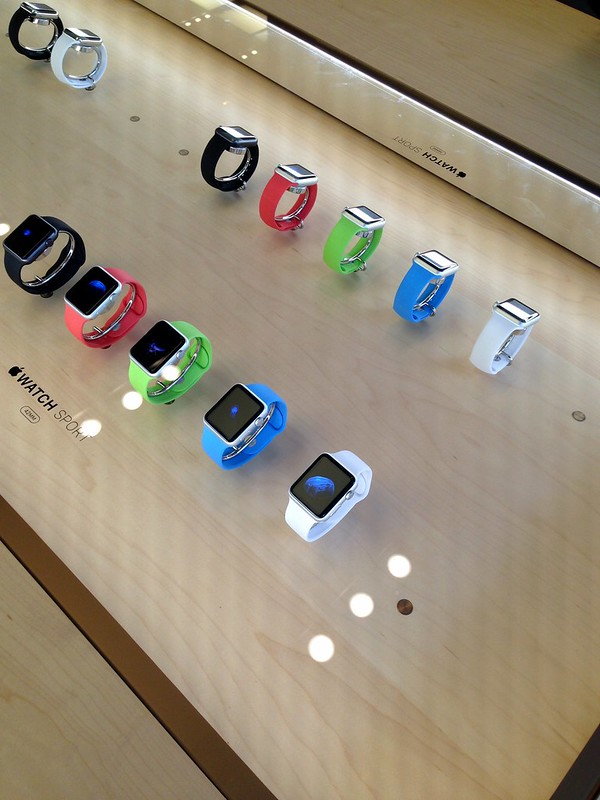 Apple Watch by Sean MacEntee is licensed under CC BY 2.0.