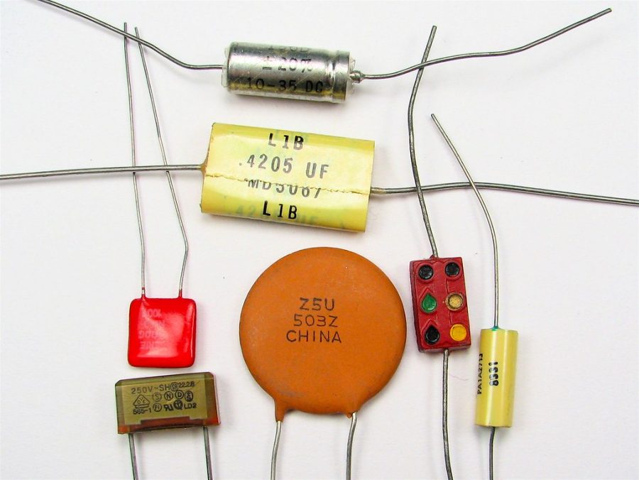What+are+Electrical+Capacitors