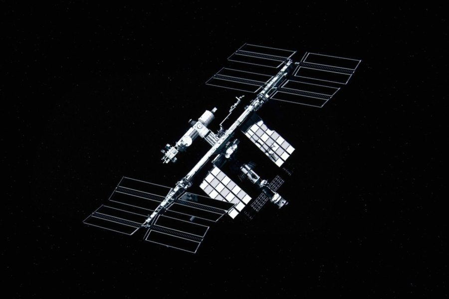 a+space+station+in+the+middle+of+the+night