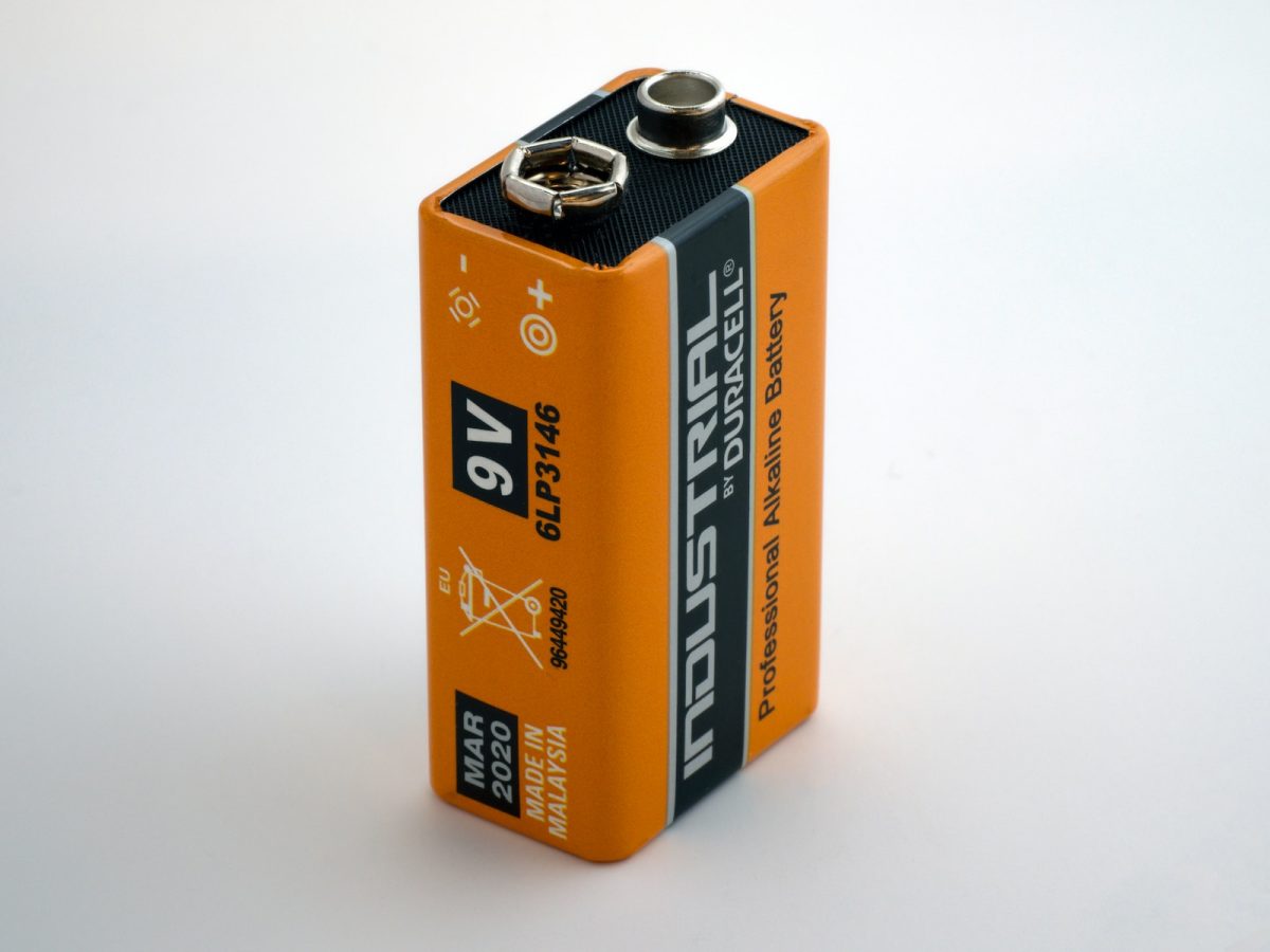 orange+9V+Duracell+battery