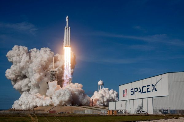 Navigation to Story: How SpaceX Transformed The Rocket