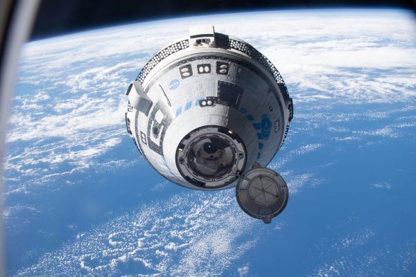 Photo of Starliner on approach to the International Space Station