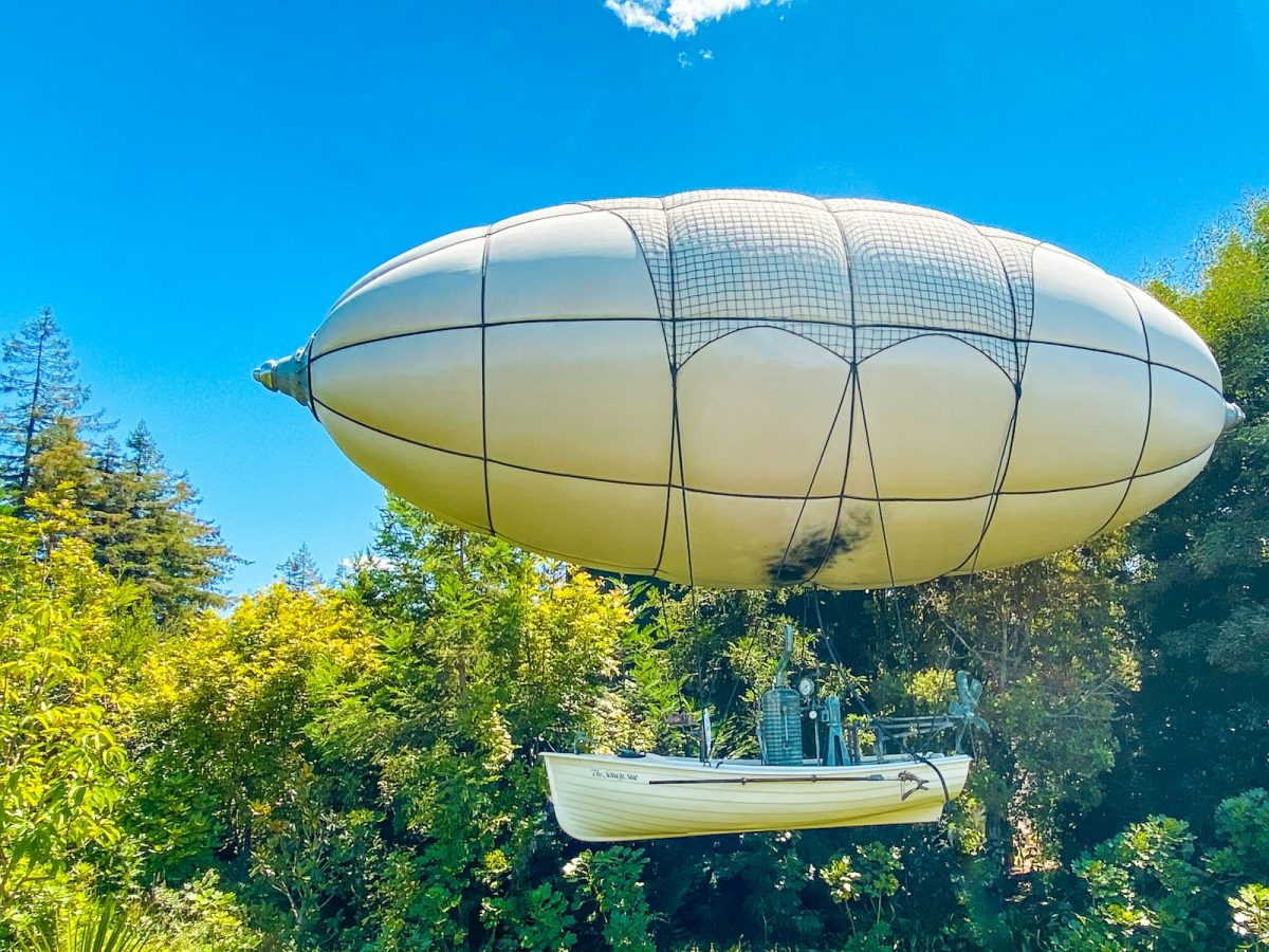 white and gray round balloon