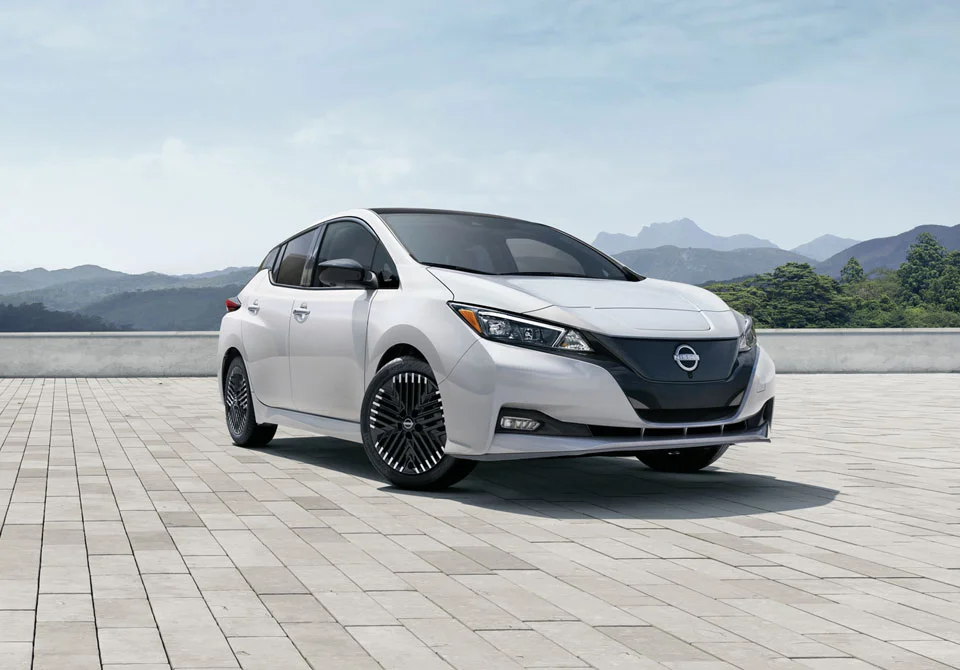 2025 Nissan Leaf