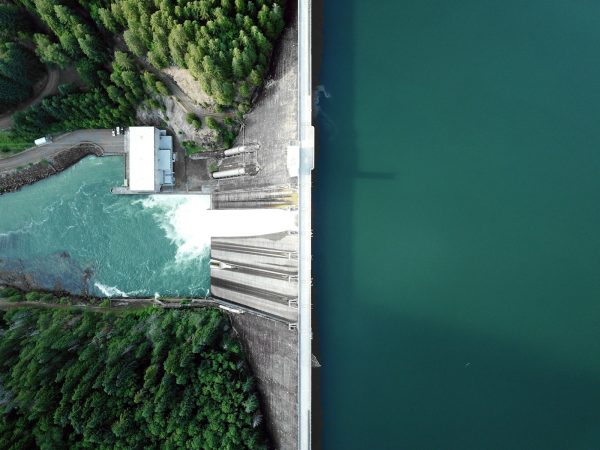 Navigation to Story: The History of Electric Dams